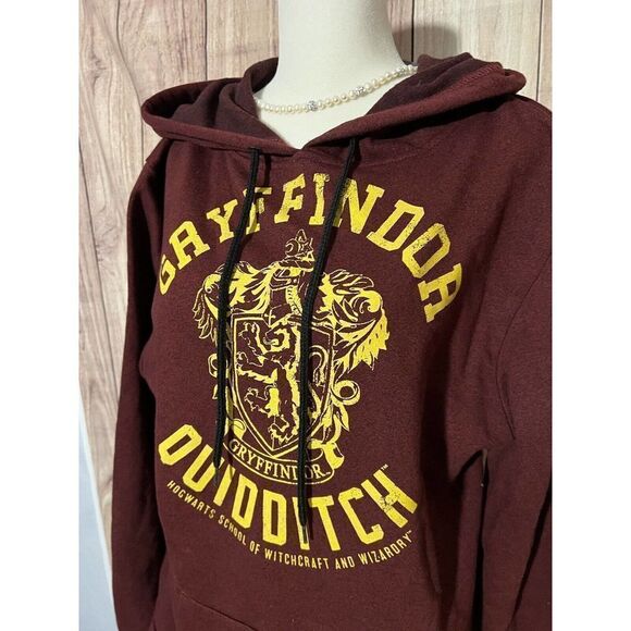 WBEI Harry Potter Gryffindor Quidditch Hoodie Burgundy - Picture 3 of 8